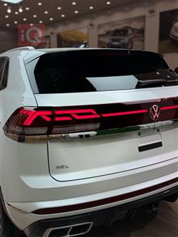 ڤۆڵکسواگن ئەتڵەس کرۆس سپۆرت